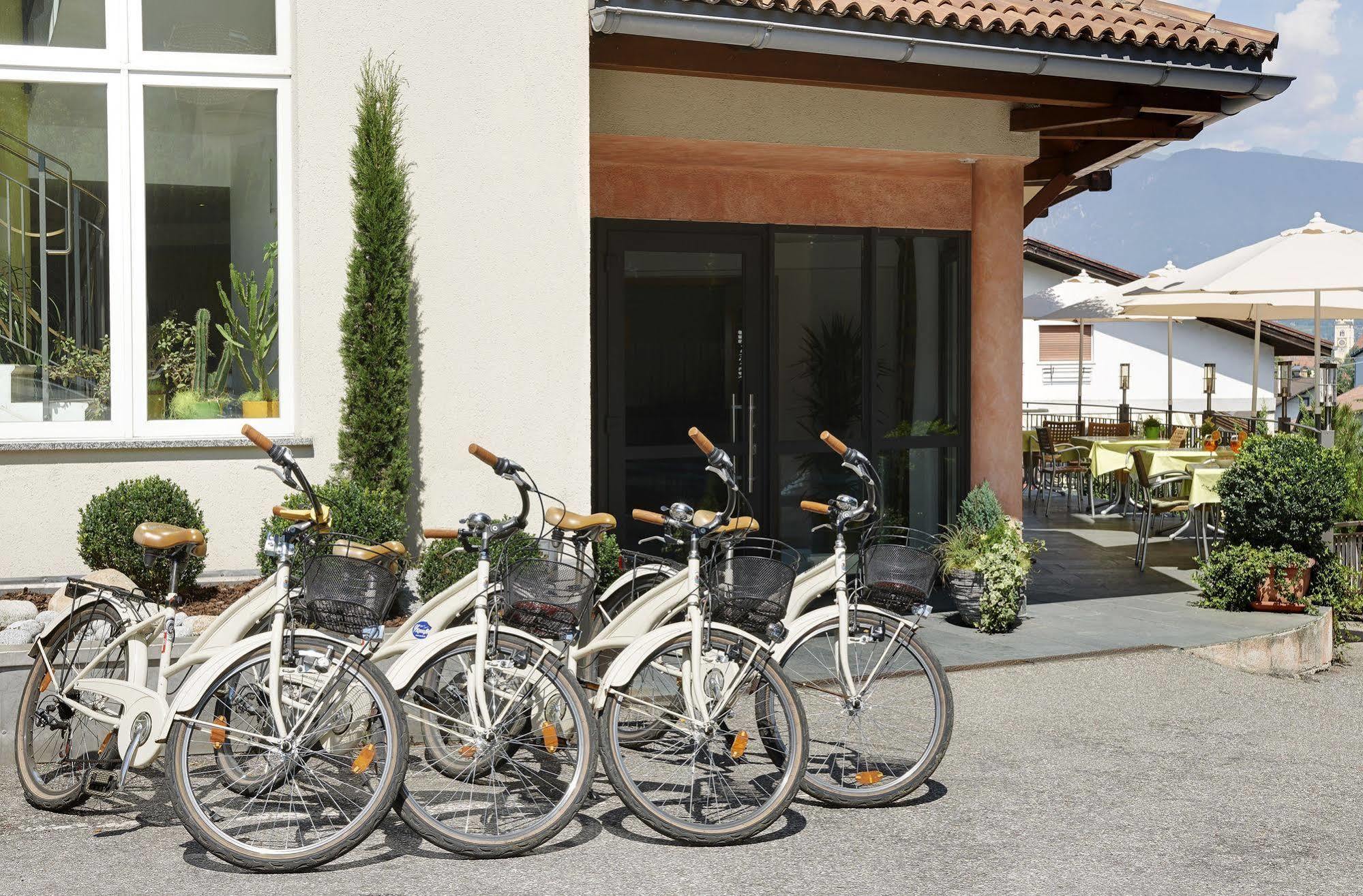 Hotel Millanderhof เบรสซาโนเน ภายนอก รูปภาพ