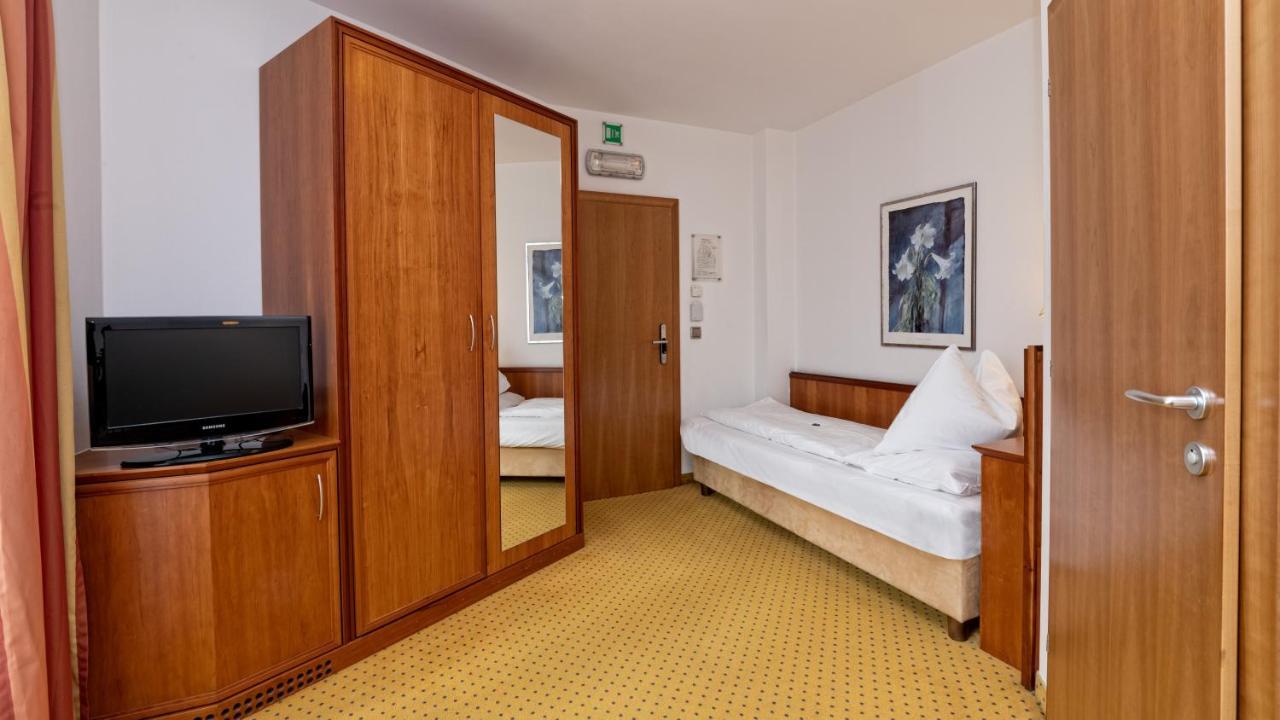 Hotel Millanderhof เบรสซาโนเน ภายนอก รูปภาพ